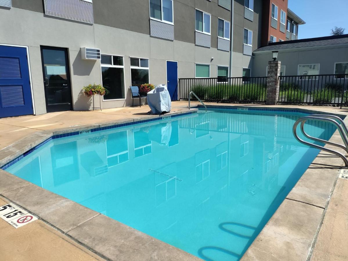 Holiday Inn Express Newberg - Wine Country By Ihg Exterior foto